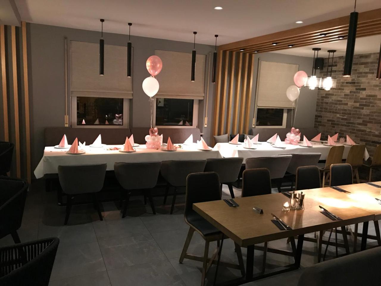 Hotel Akropolis 3*